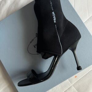 Prada shoes size 39